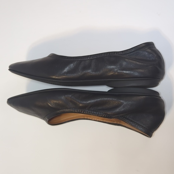 Ecco Black Leather Slip On Flats Size 38 - Picture 6 of 10